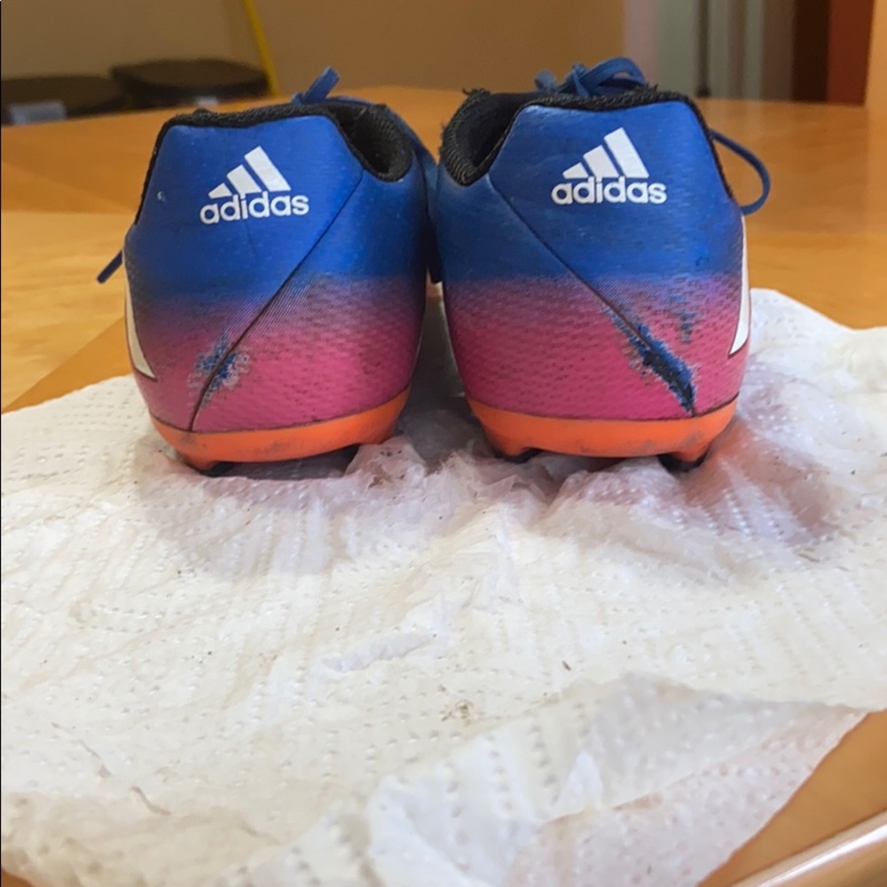 Soccer Cleats - Picture 2 of 5